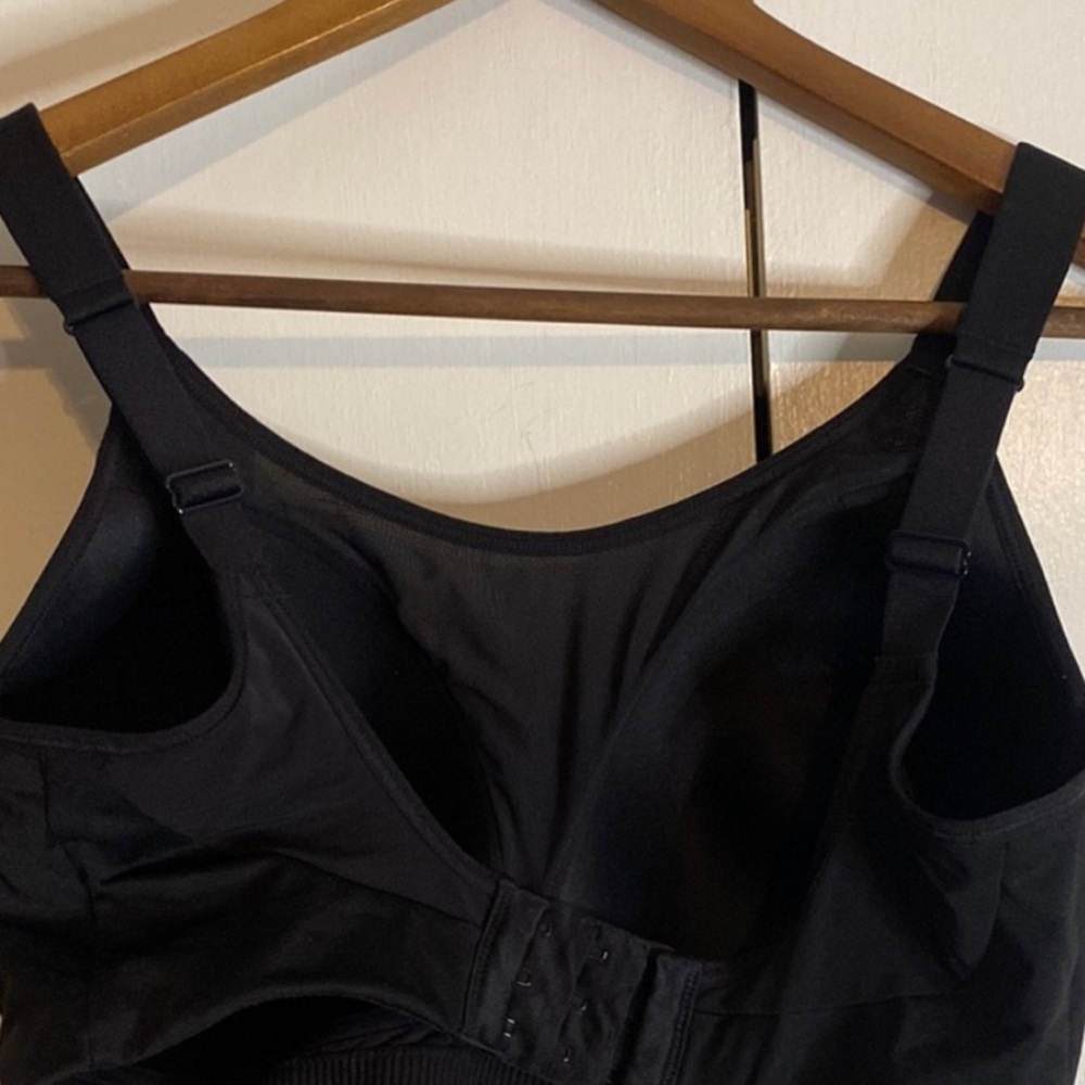Calia by Carrie Underwood Sports bra